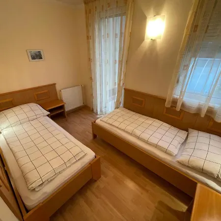 Garda Wellness Apartmanhaz Heviz