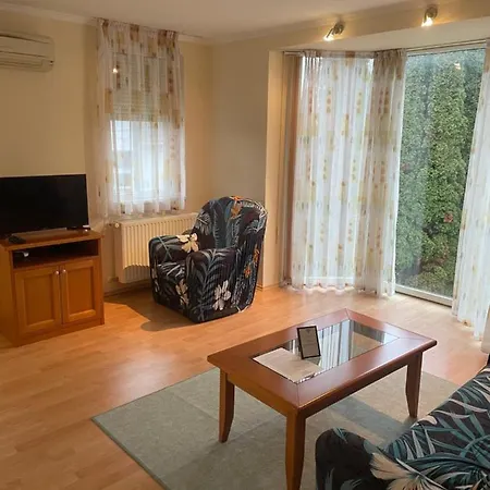 Garda Wellness Apartmanhaz *