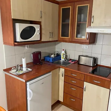Garda Wellness Apartmanhaz *