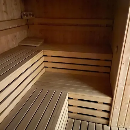 Lägenhetshotell Garda Wellness Apartmanhaz