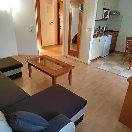 Aparthotel Garda Wellness Apartmanhaz Heviz