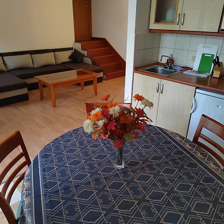 Garda Wellness Apartmanhaz Apart Otel 4*