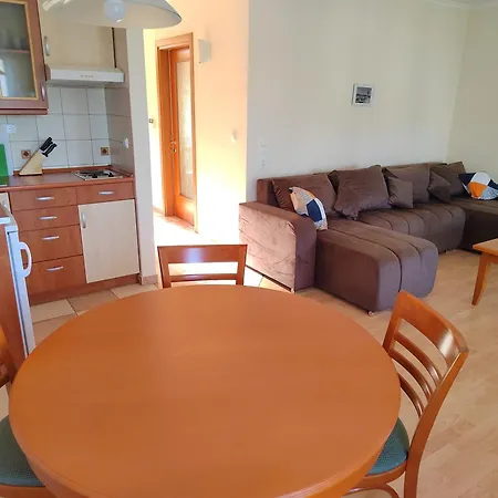 Garda Wellness Apartmanhaz *