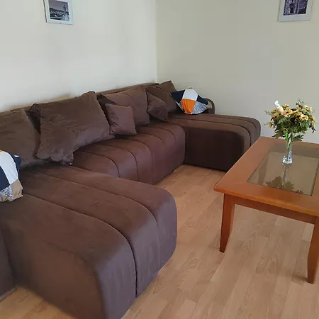 アパートホテル Garda Wellness Apartmanhaz 4*