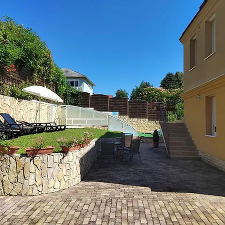 Garda Wellness Apartmanhaz 4* Hévíz