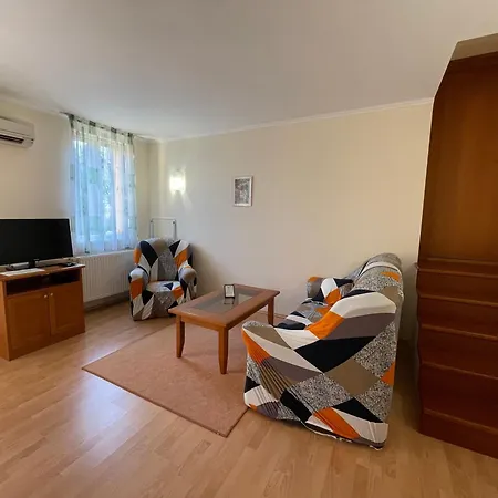 Garda Wellness Apartmanhaz ヘーヴィーズ