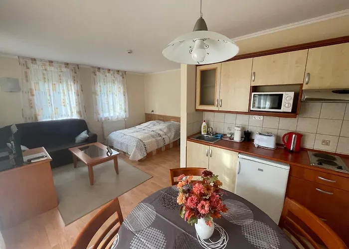 Garda Wellness Apartmanhaz Héviz