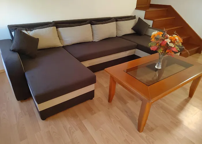 アパートホテル Garda Wellness Apartmanhaz ヘーヴィーズ