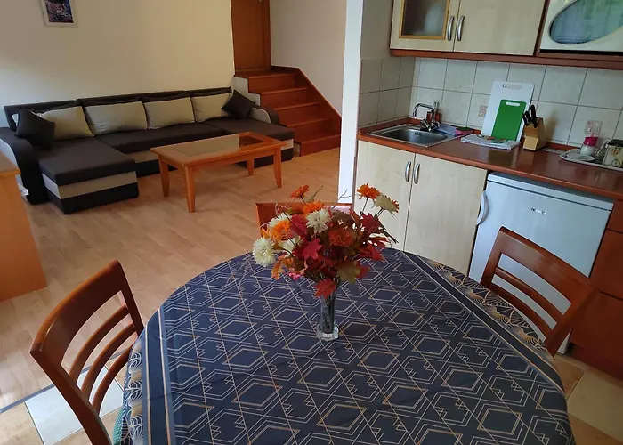 Garda Wellness Apartmanhaz アパートホテル 4*